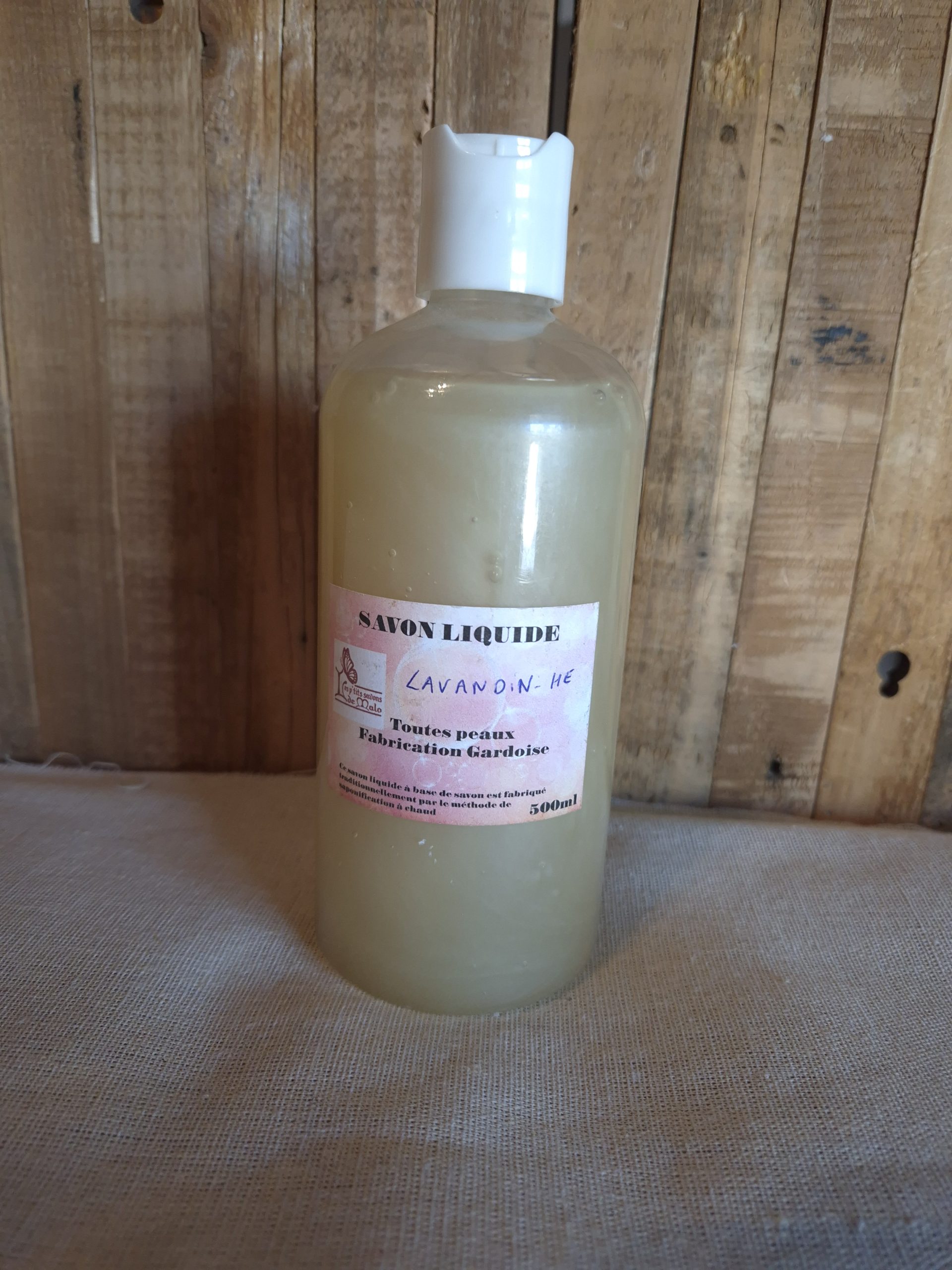 savon liquide au lavandin savon liquide artisanal parfumé à HE lavandin